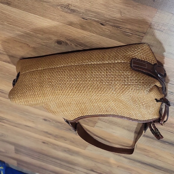 FOSSIL 75062 Woven Tan & Brown Key Shoulder Bag - Picture 5 of 16
